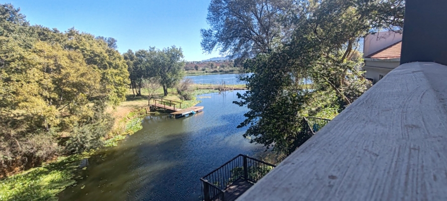 4 Bedroom Property for Sale in WestLake Country Safari Estate North West